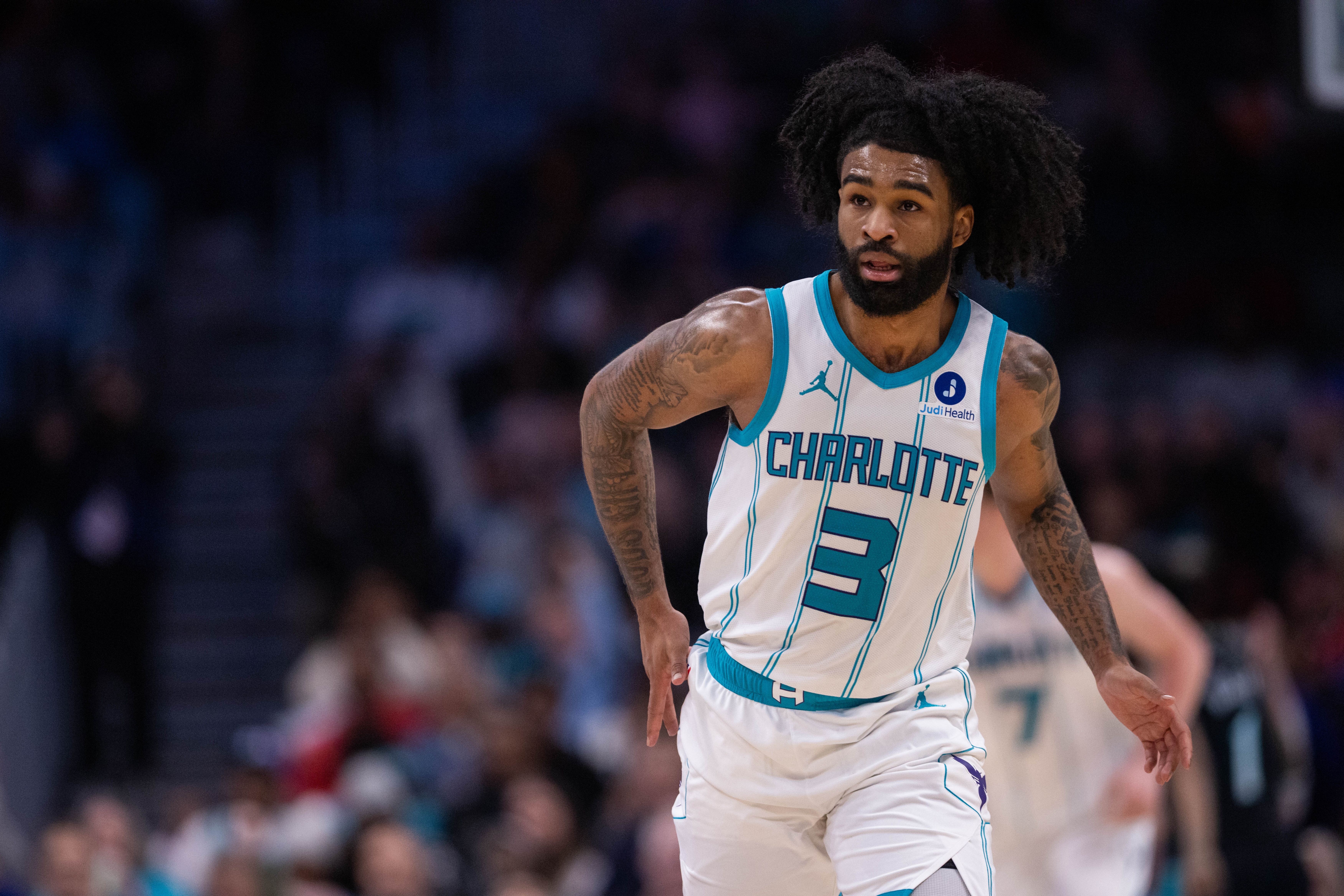 德州扑克官网-黄蜂主帅：科比·怀特是优秀持球手 对米勒三球克尼佩尔帮助很大