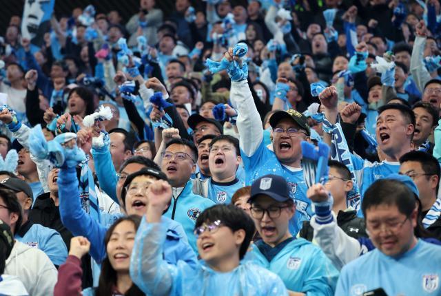 德州扑克官网-中超上座人数再创纪录！单轮超30万人现场观看
